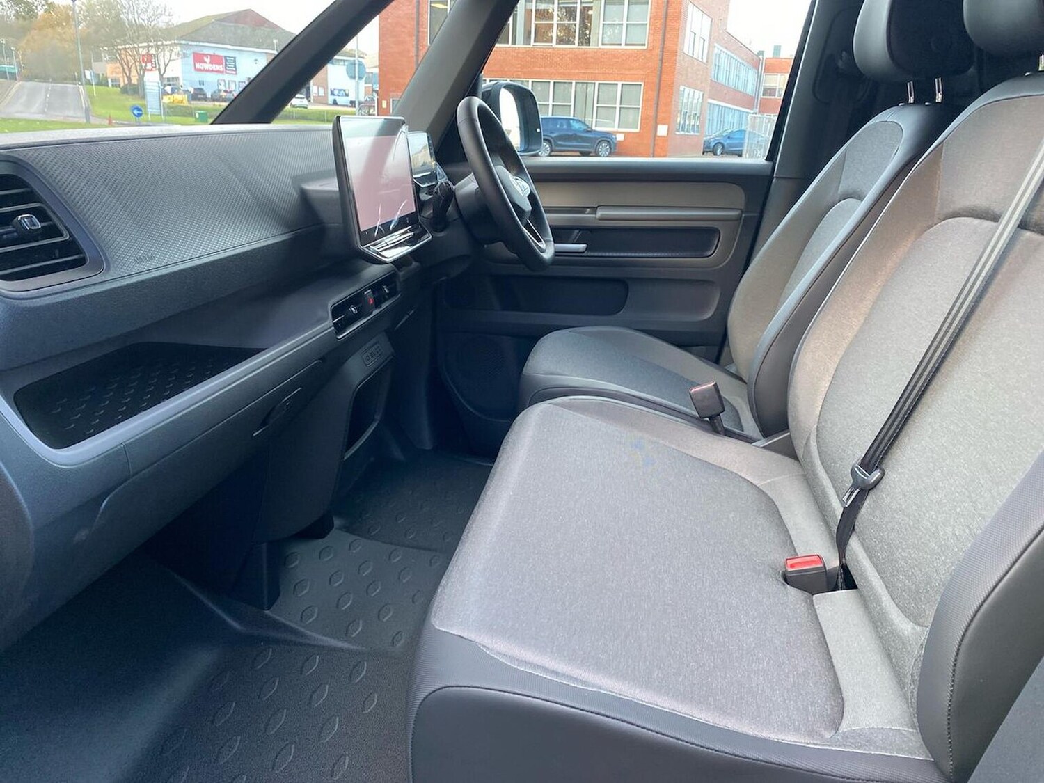 Used Volkswagen ID.Buzz 2025 for sale - 76846075: Photo 16