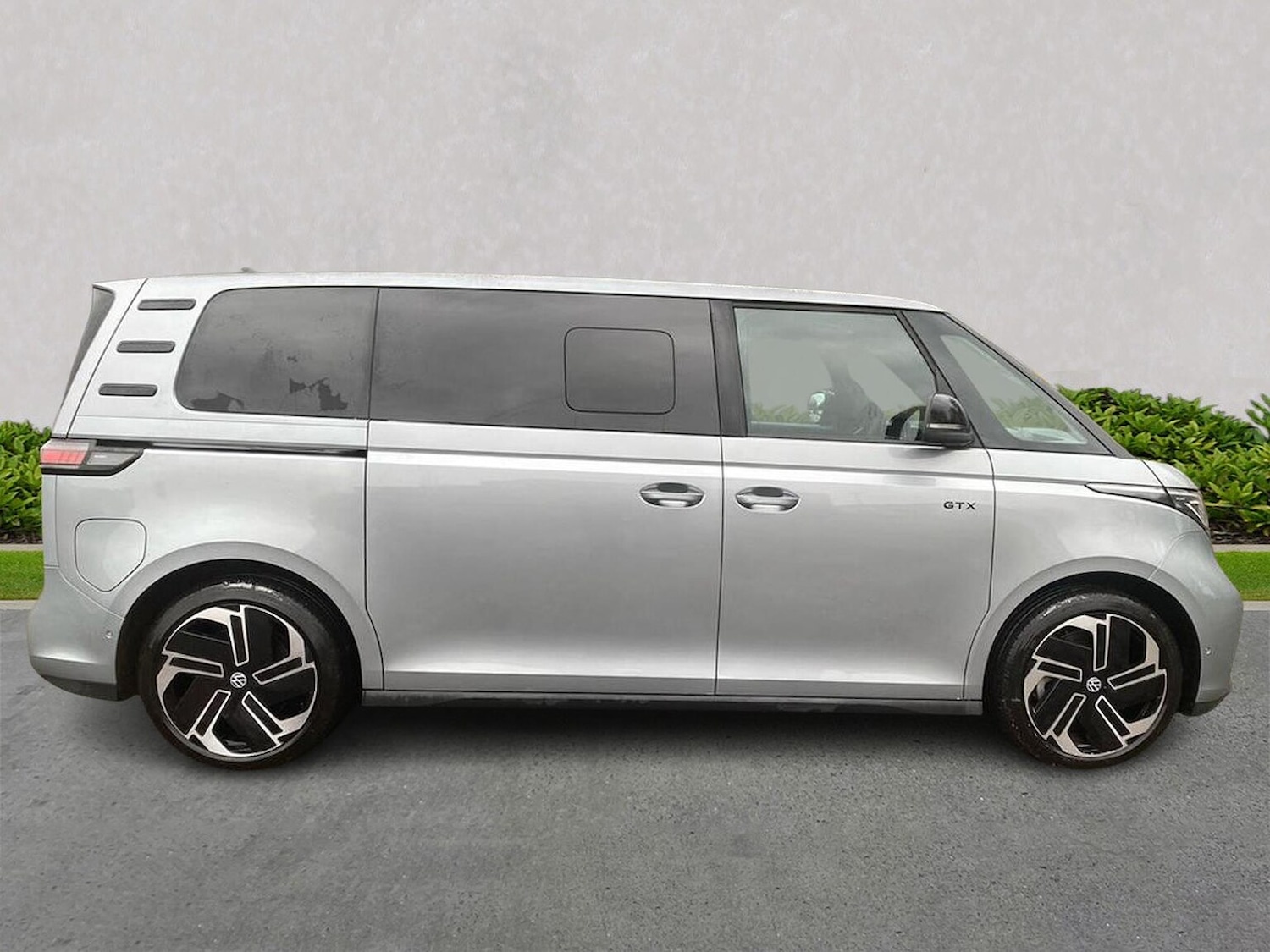 Used Volkswagen ID.Buzz 2025 for sale - 77487430: Photo 3