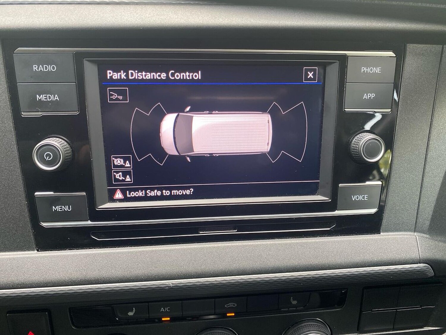 Used Volkswagen Transporter 2024 for sale - 77487496: Photo 26