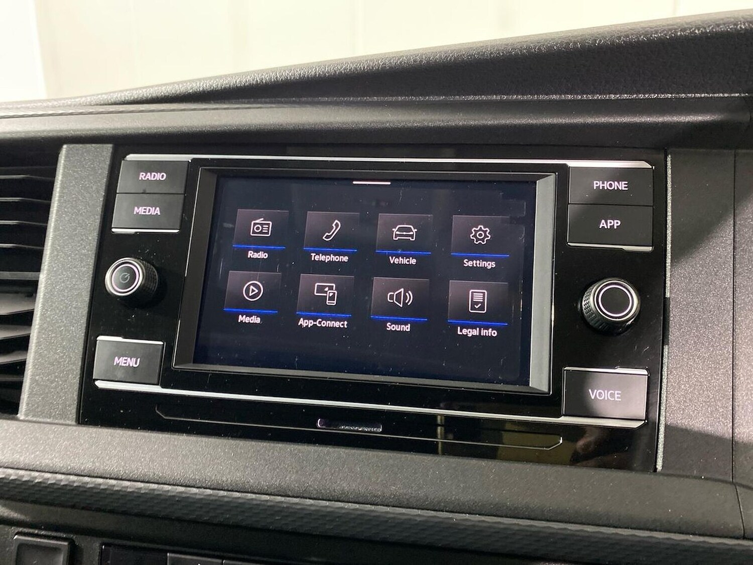 Used Volkswagen Transporter 2024 for sale - 77487555: Photo 11