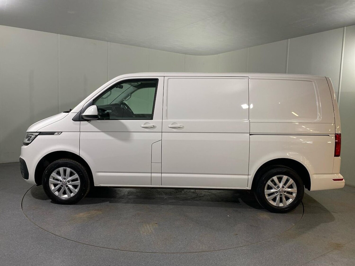 Used Volkswagen Transporter 2024 for sale - 77487555: Photo 19