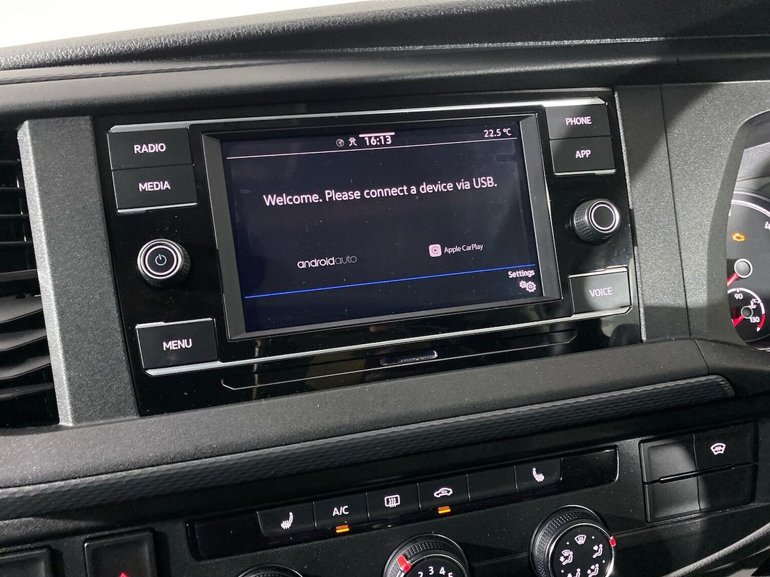 Used Volkswagen Transporter 2024 for sale - 77487555: Photo 32