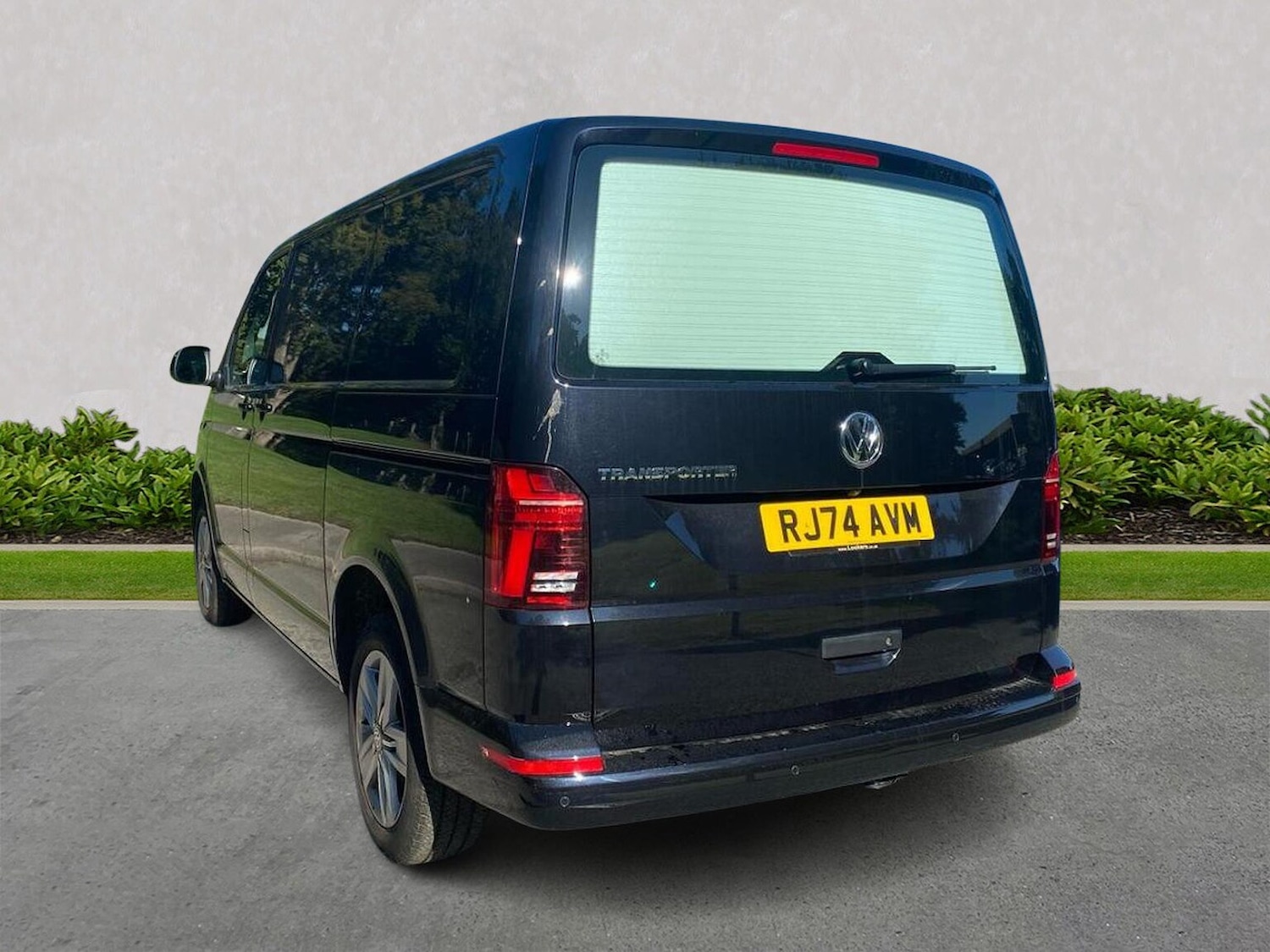 Used Volkswagen Transporter 2024 for sale - 76127202: Photo 2