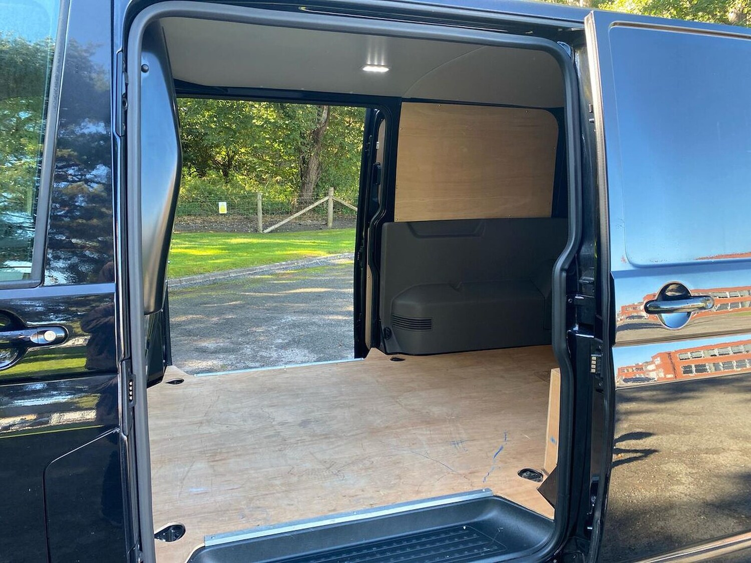 Used Volkswagen Transporter 2024 for sale - 76127202: Photo 21