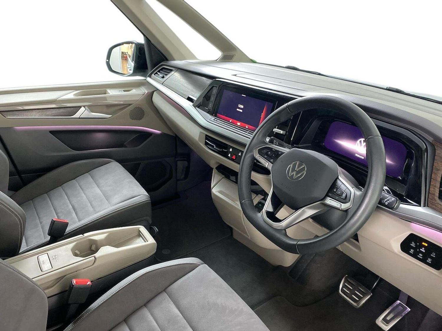 Used Volkswagen Multivan 2025 for sale - 77901620: Photo 15