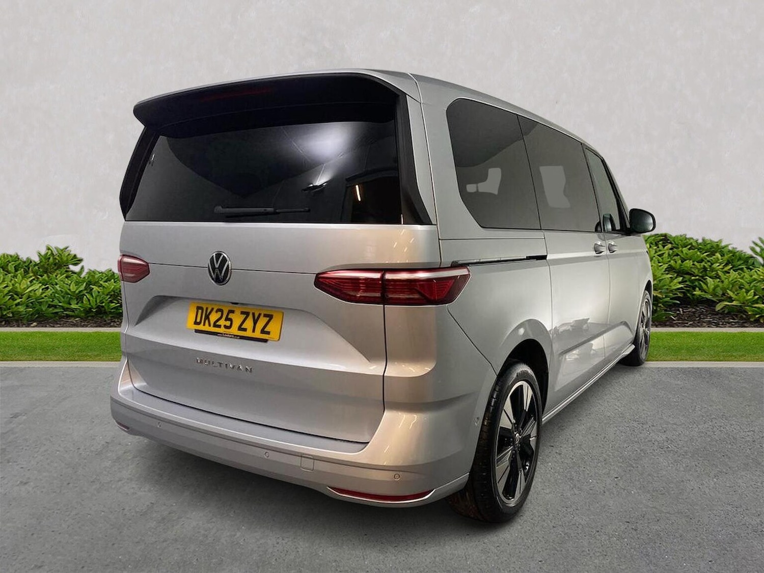 Used Volkswagen Multivan 2025 for sale - 77901620: Photo 18