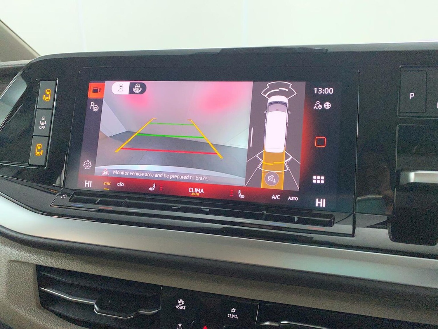 Used Volkswagen Multivan 2025 for sale - 77901620: Photo 22