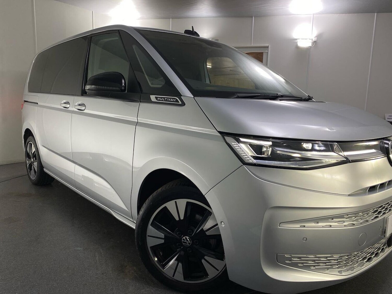 Used Volkswagen Multivan 2025 for sale - 77901620: Photo 39