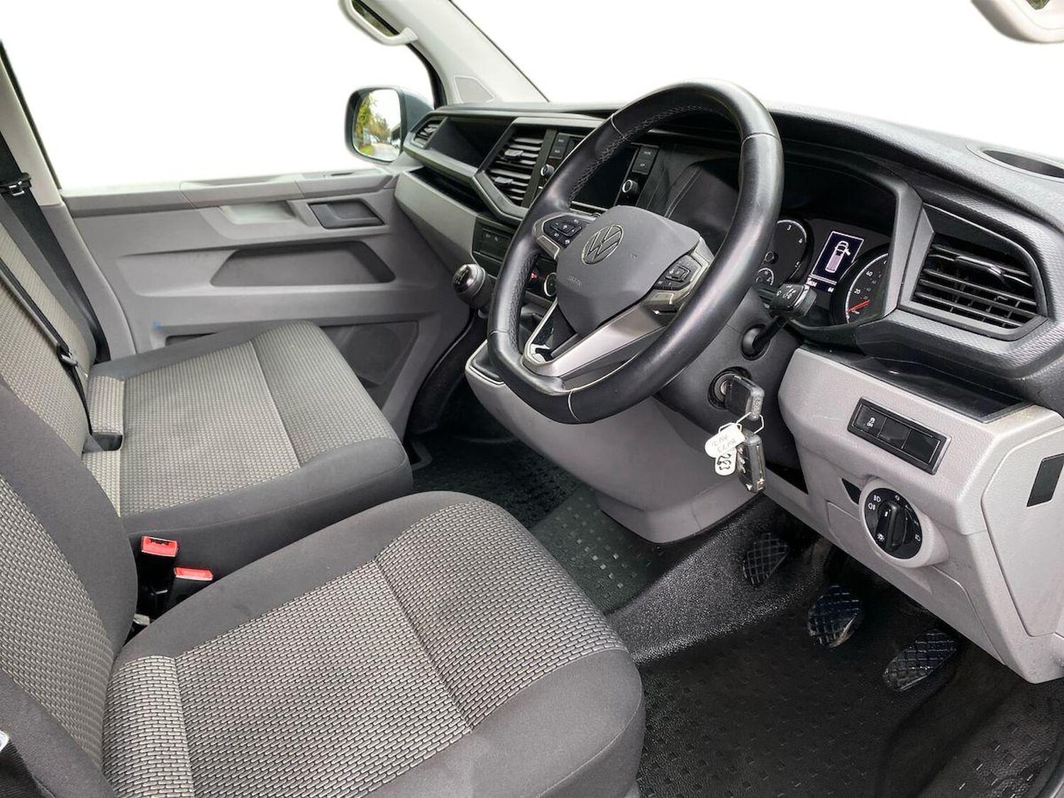 Used Volkswagen Transporter 2023 for sale - 77487492: Photo 15