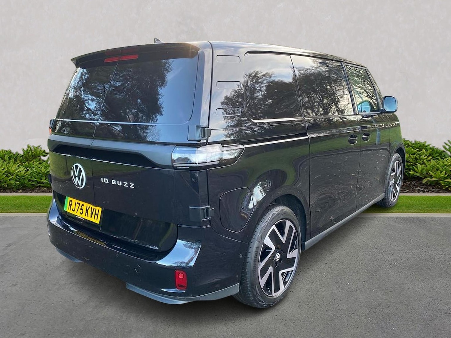 Used Volkswagen ID.Buzz 2025 for sale - 77487429: Photo 18