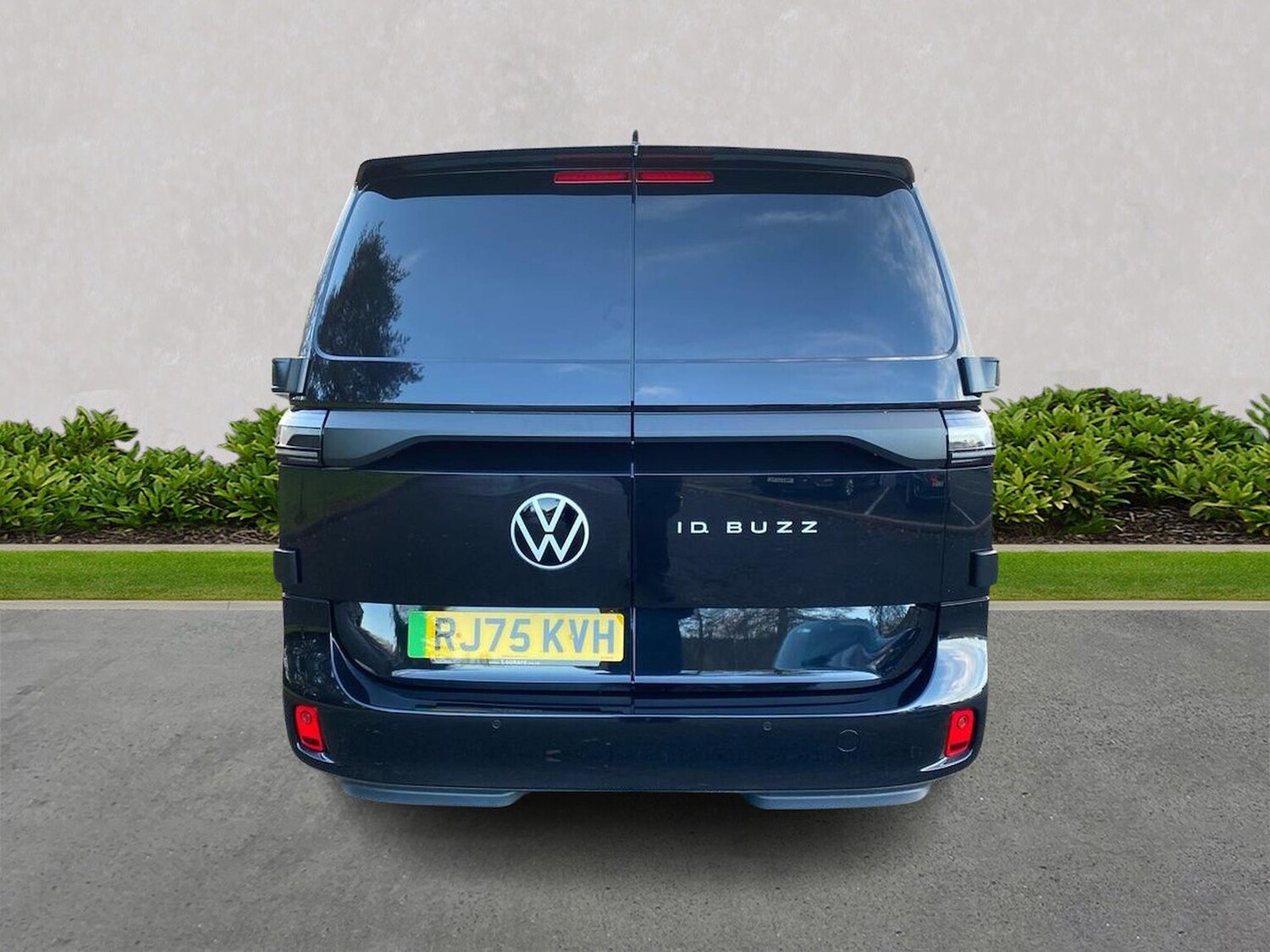 Used Volkswagen ID.Buzz 2025 for sale - 77487429: Photo 4