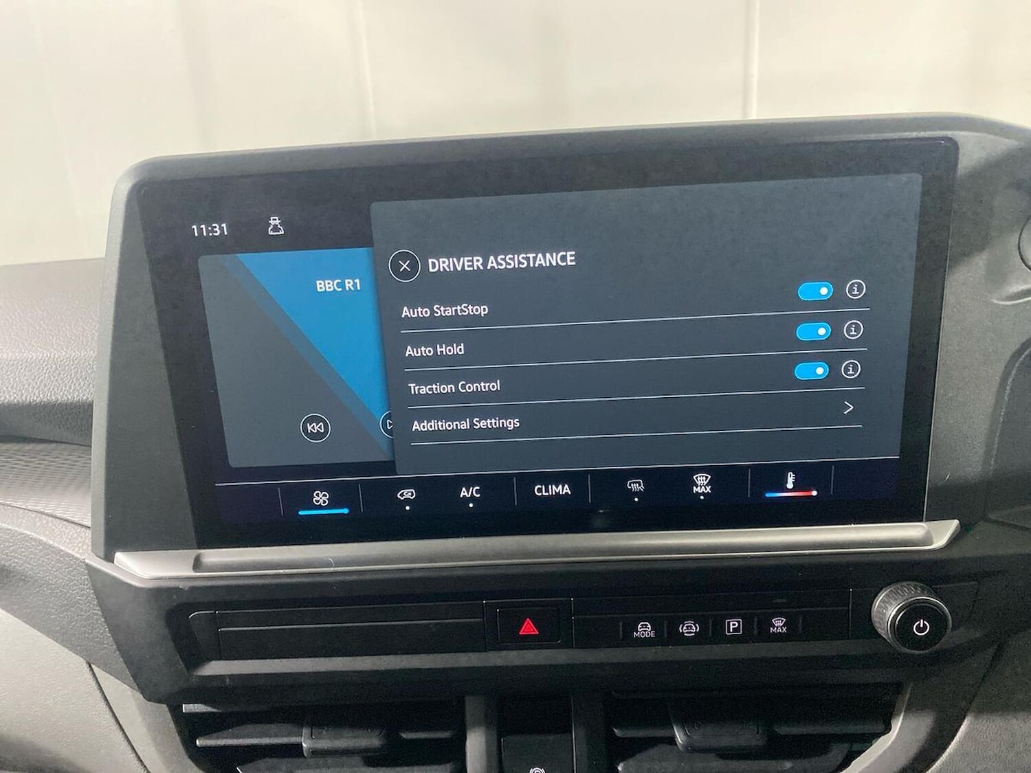 Used Volkswagen Transporter 2025 for sale - 77487398: Photo 31