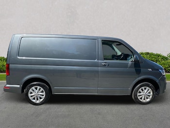 Used Volkswagen Transporter 2024 for sale - 75561755: Photo
