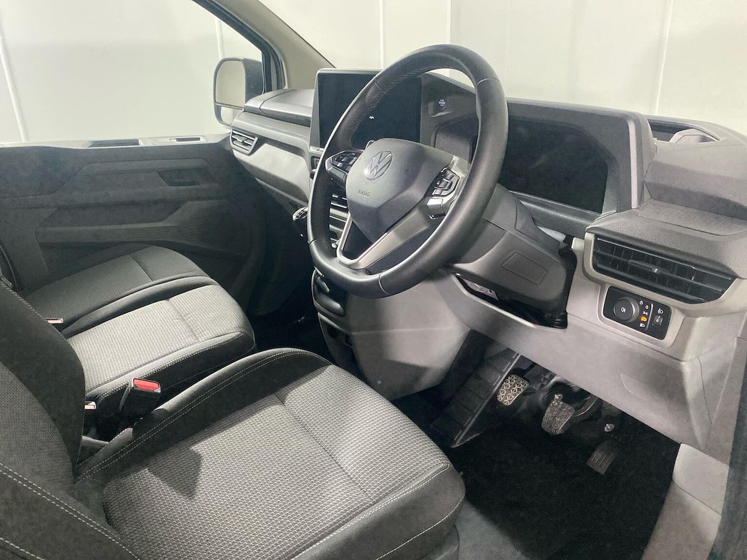 Used Volkswagen Transporter 2025 for sale - 76963567: Photo 15