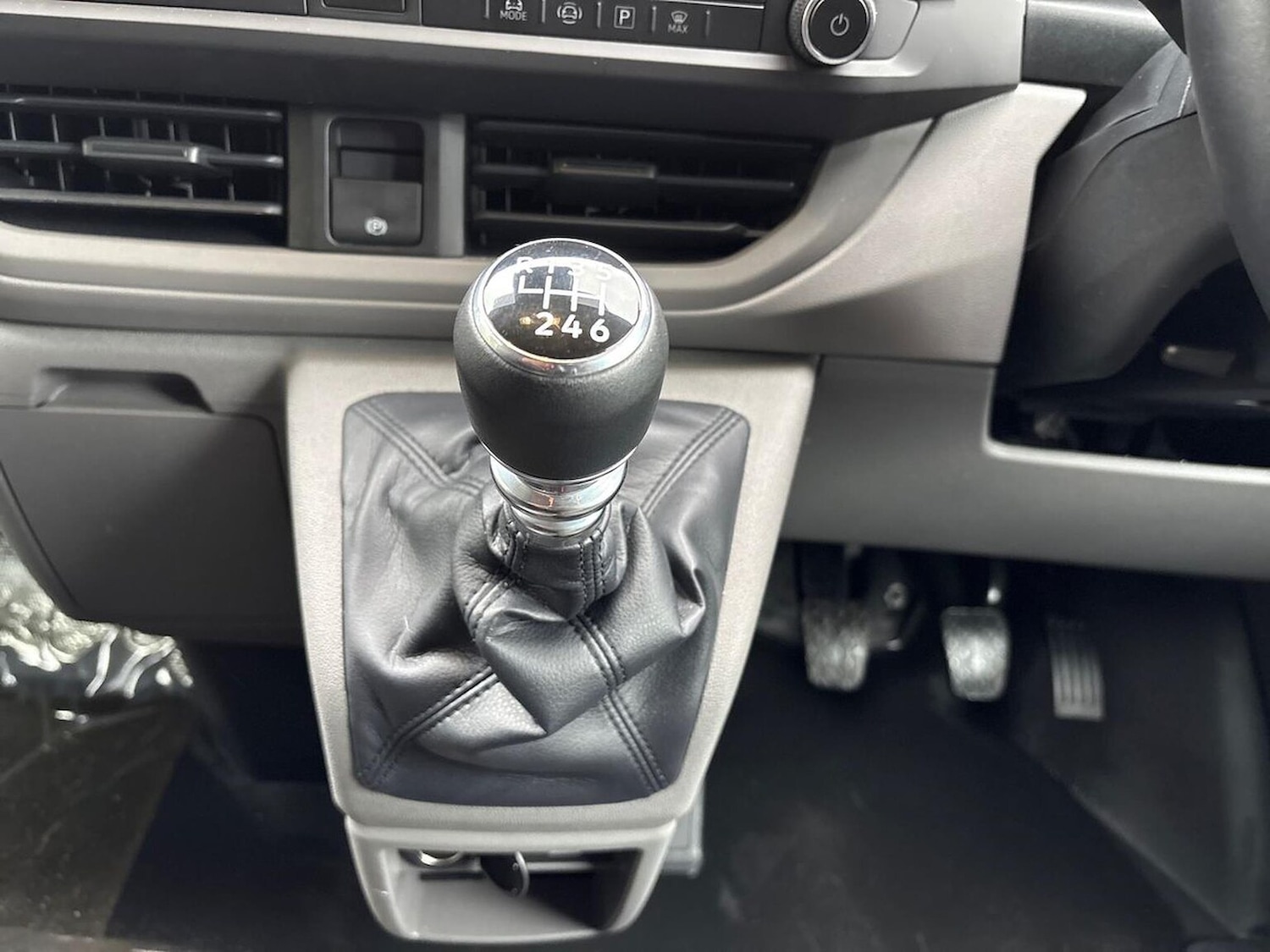 Used Volkswagen Transporter 2025 for sale - 78106320: Photo 15