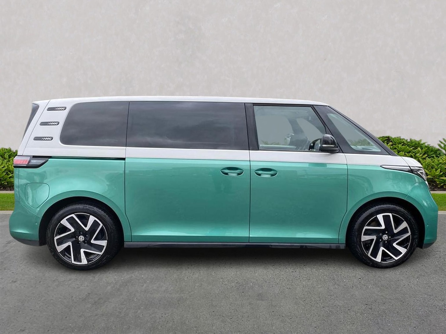 Used Volkswagen ID.Buzz 2024 for sale - 77487415: Photo 3