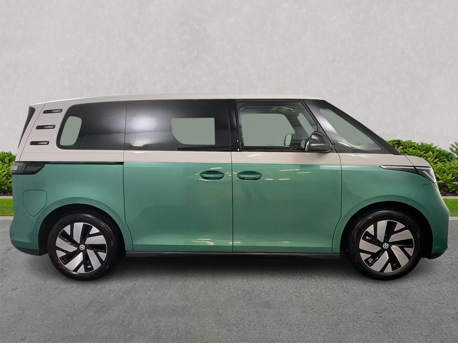 Used Volkswagen ID.Buzz 2025 for sale - 78194565: Photo 3