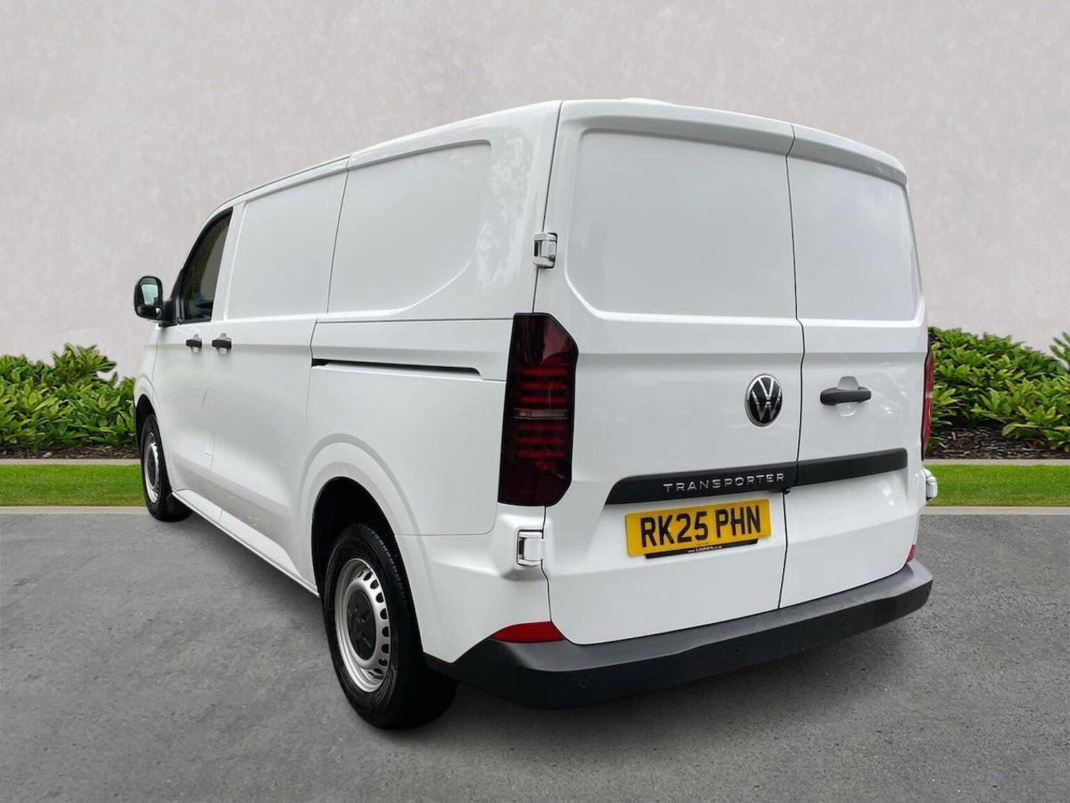 Used Volkswagen Transporter 2025 for sale - 77487461: Photo 2