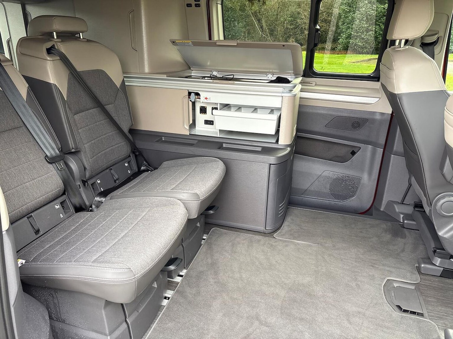 Used Volkswagen California 2025 for sale - 77916161: Photo 16