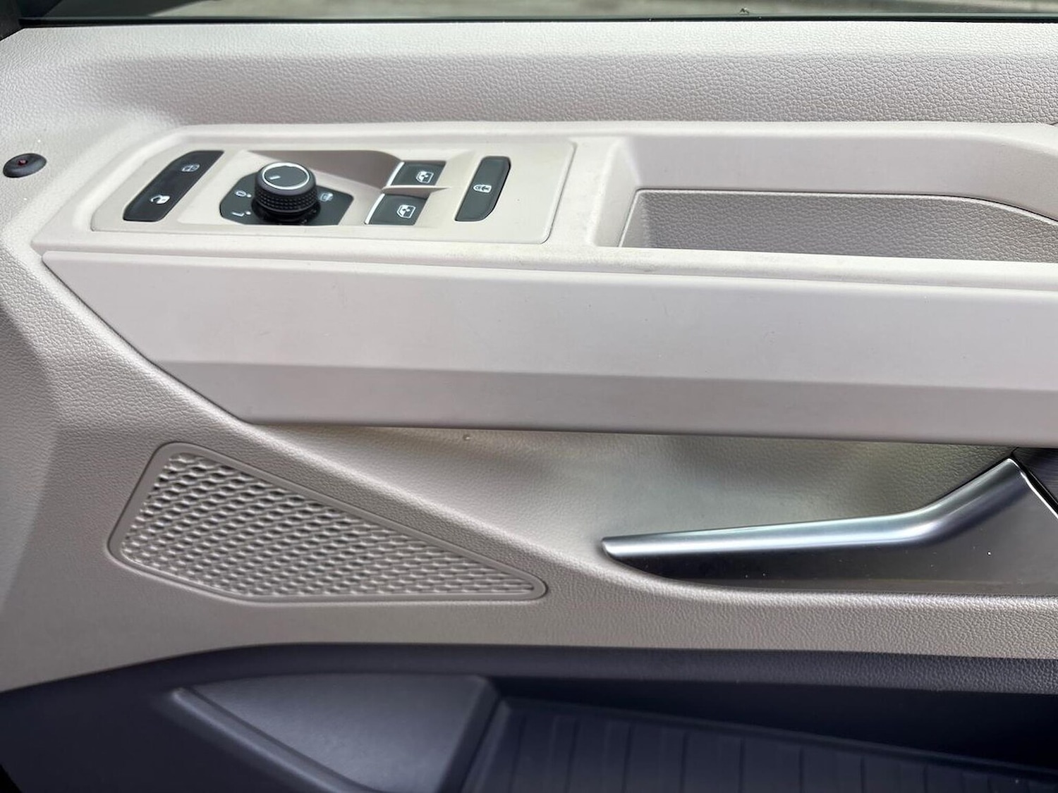 Used Volkswagen California 2025 for sale - 77916161: Photo 30