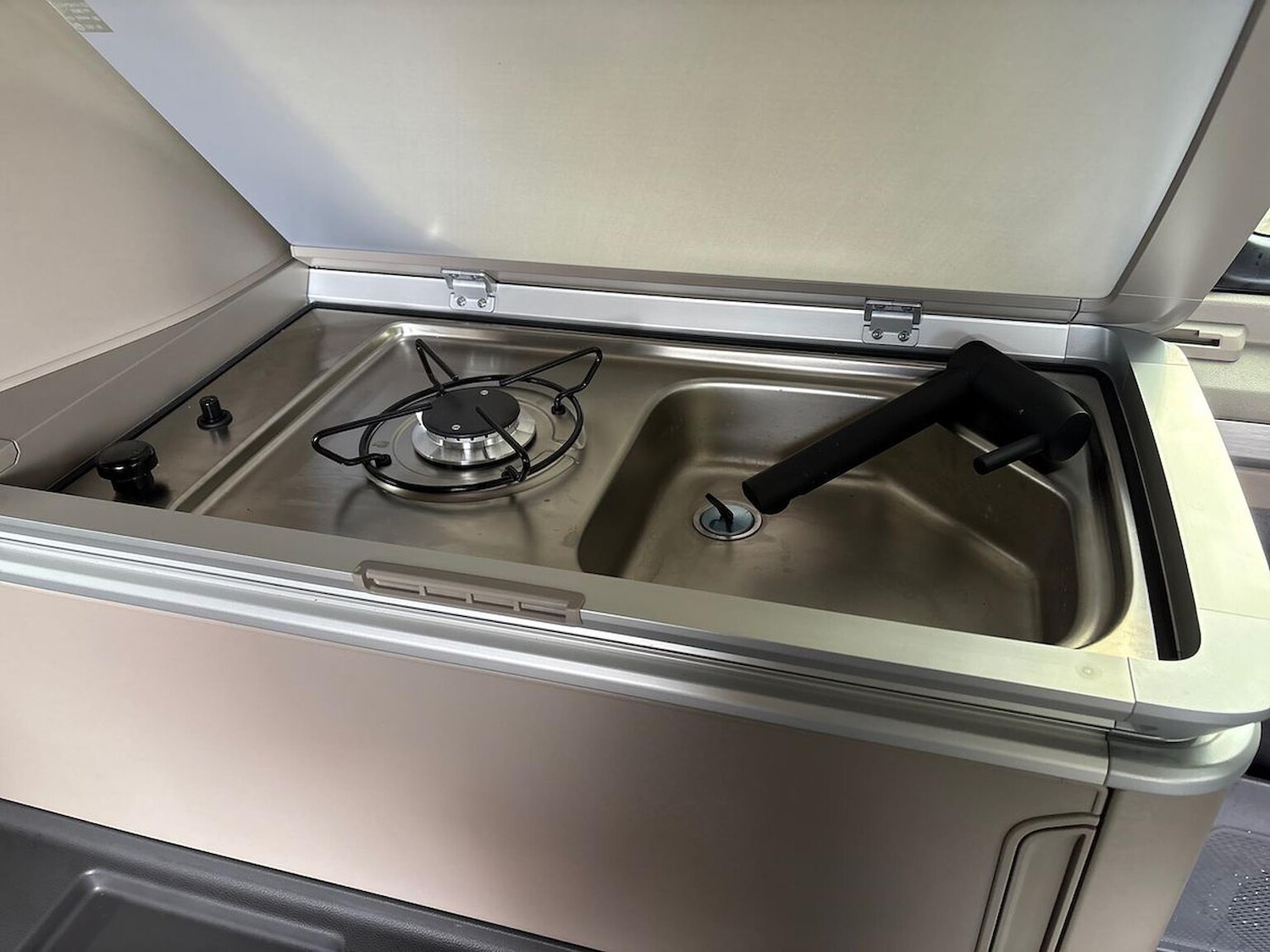 Used Volkswagen California 2025 for sale - 77916161: Photo 32