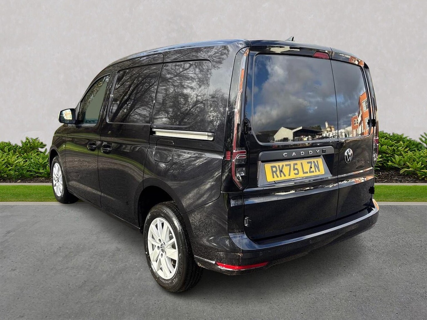 Used Volkswagen Caddy 2025 for sale - 77542499: Photo 2