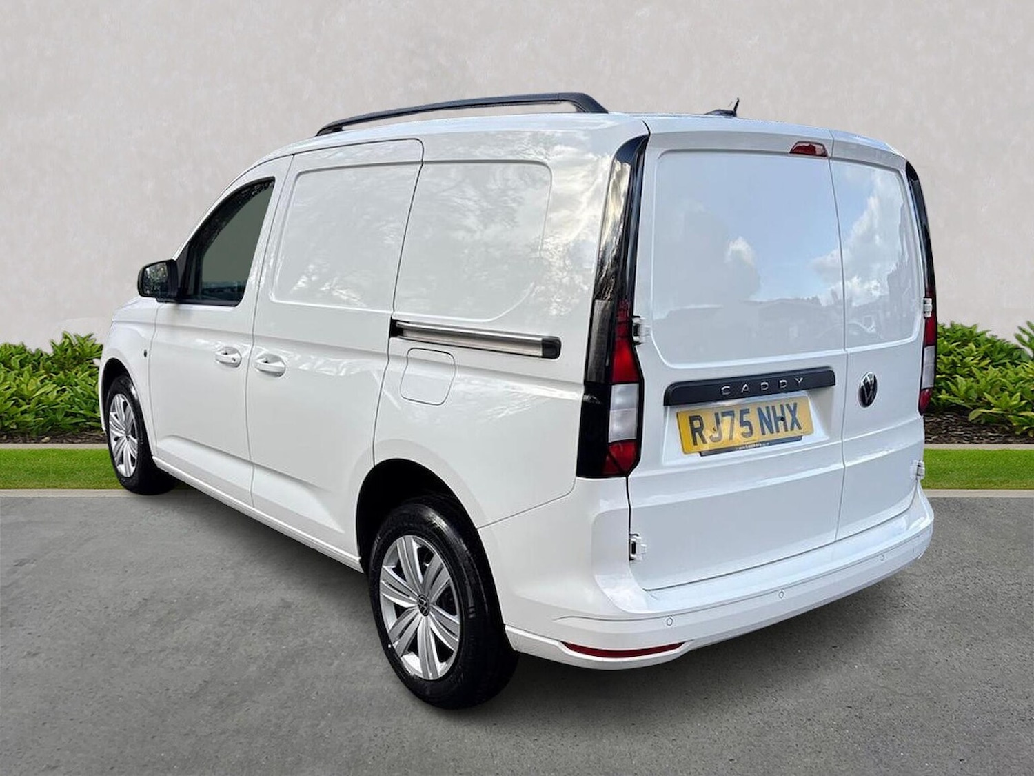 Used Volkswagen Caddy 2025 for sale - 77487383: Photo 2
