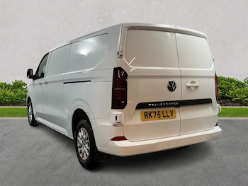 Used Volkswagen Transporter 2025 for sale - 79047872: Photo