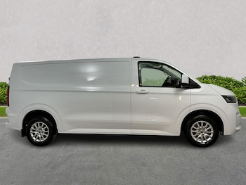 Used Volkswagen Transporter 2025 for sale - 79047872: Photo