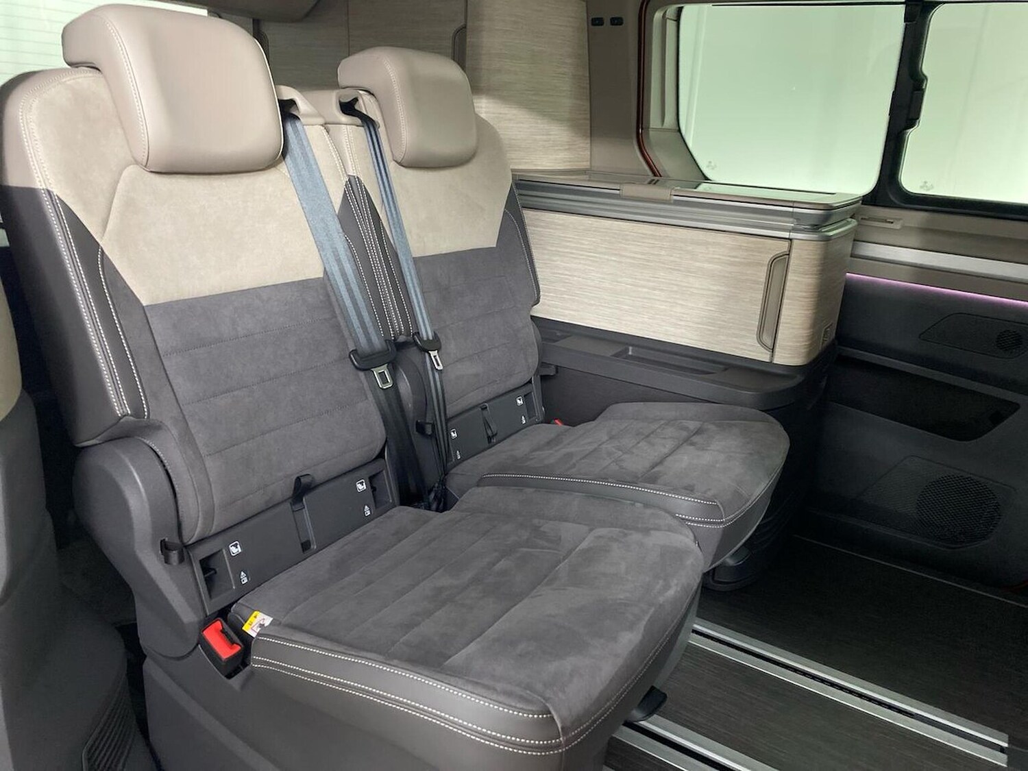 Used Volkswagen California 2025 for sale - 77901619: Photo 16