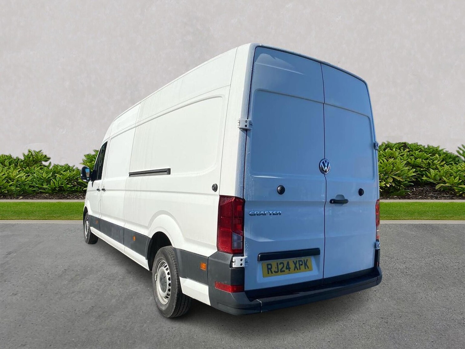 Used Volkswagen Crafter 2024 for sale - 76127204: Photo 2