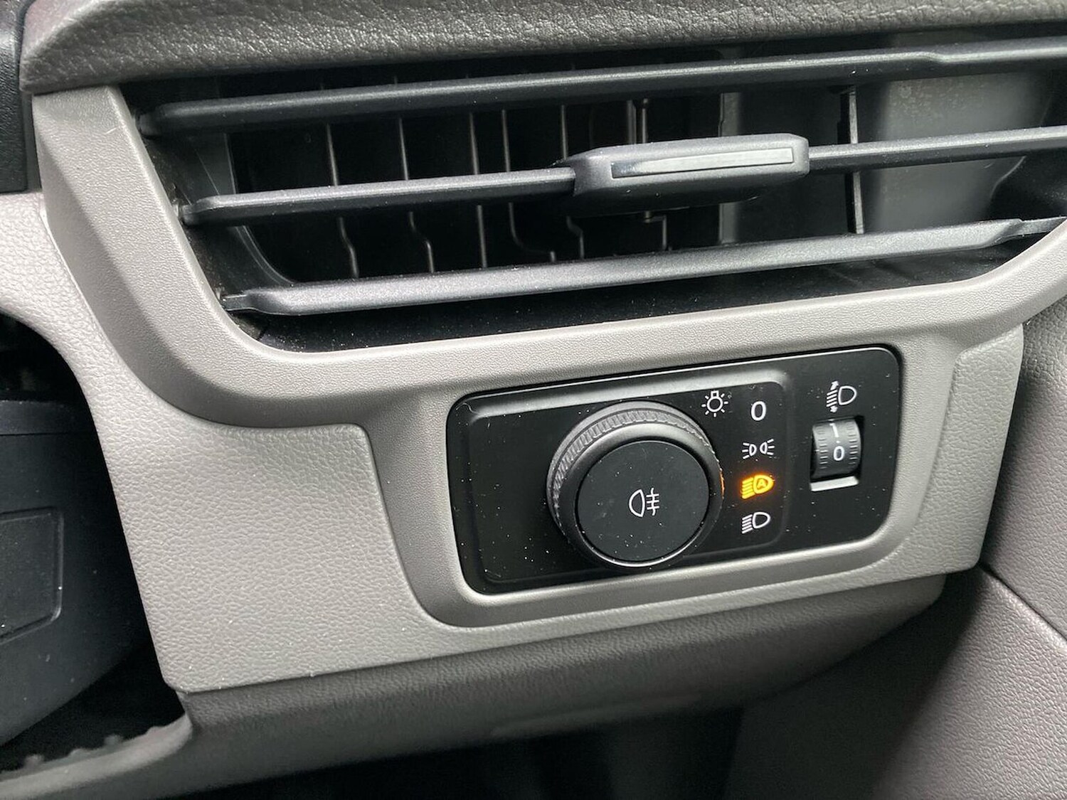 Used Volkswagen Transporter 2025 for sale - 77487484: Photo 32