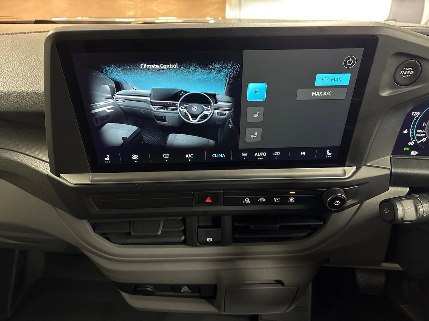 Used Volkswagen Transporter 2025 for sale - 77542515: Photo 12