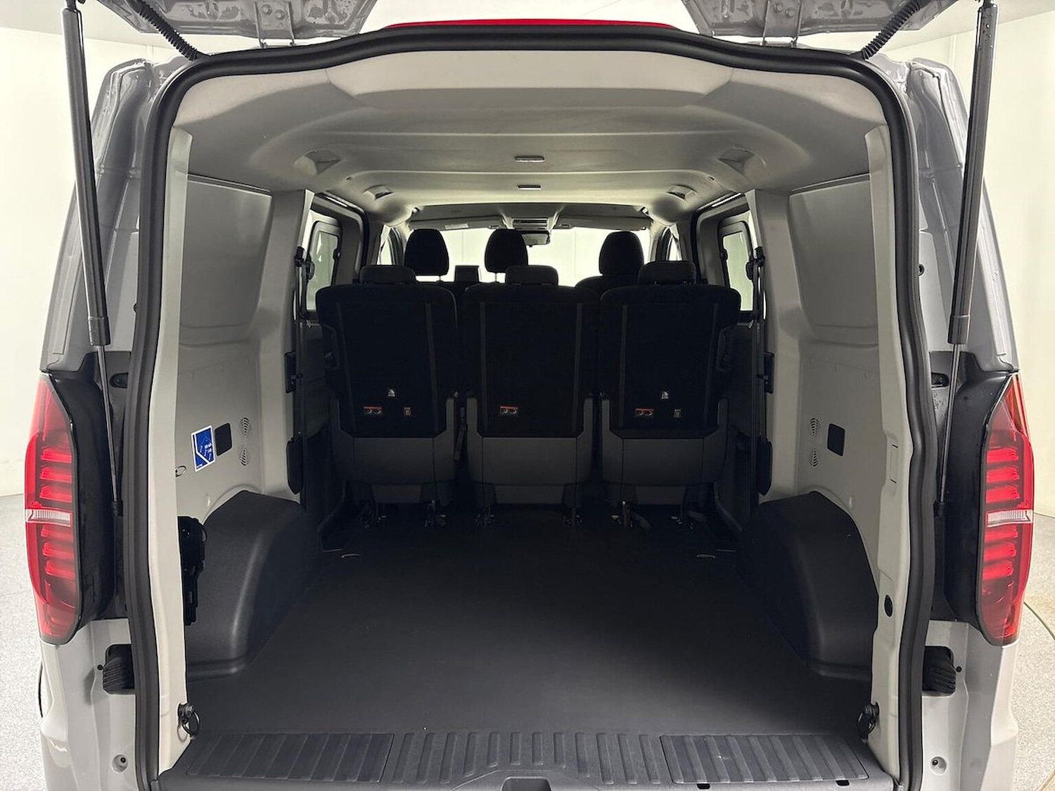 Used Volkswagen Transporter 2025 for sale - 77542515: Photo 17