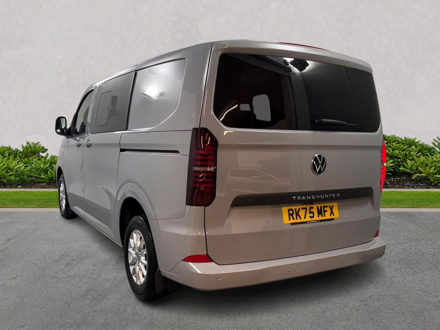 Used Volkswagen Transporter 2025 for sale - 77542515: Photo 2
