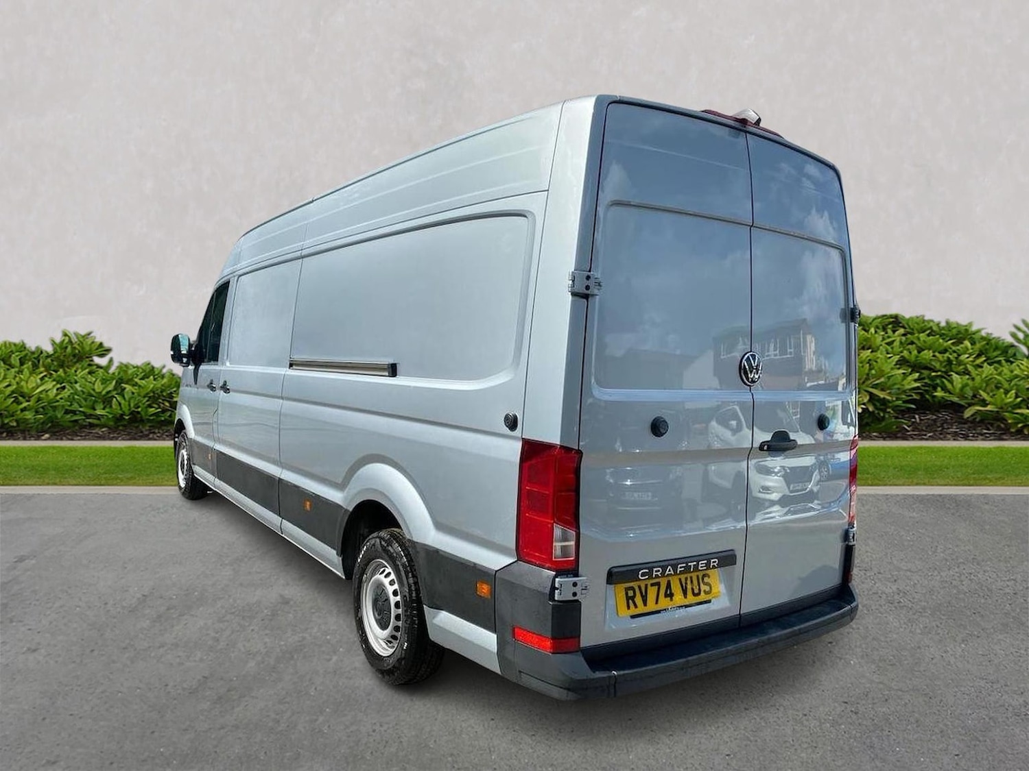 Used Volkswagen Crafter 2024 for sale - 77487523: Photo 2