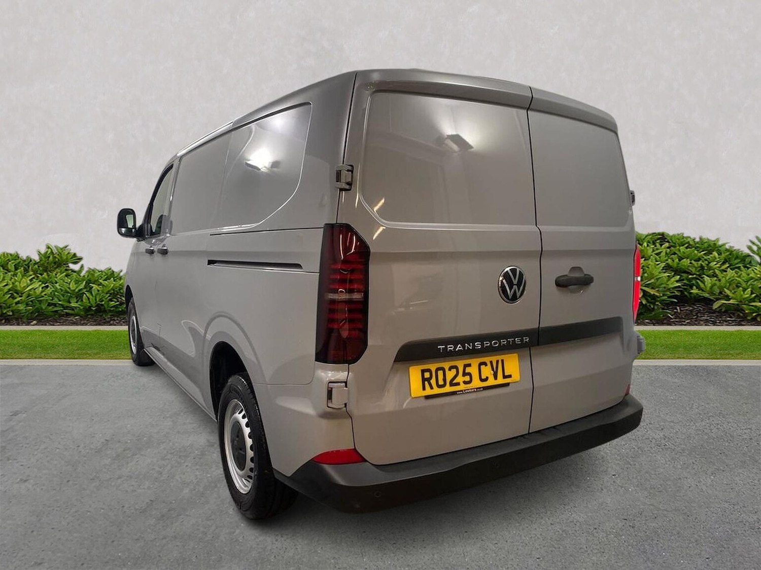 Used Volkswagen Transporter 2025 for sale - 77888648: Photo 2