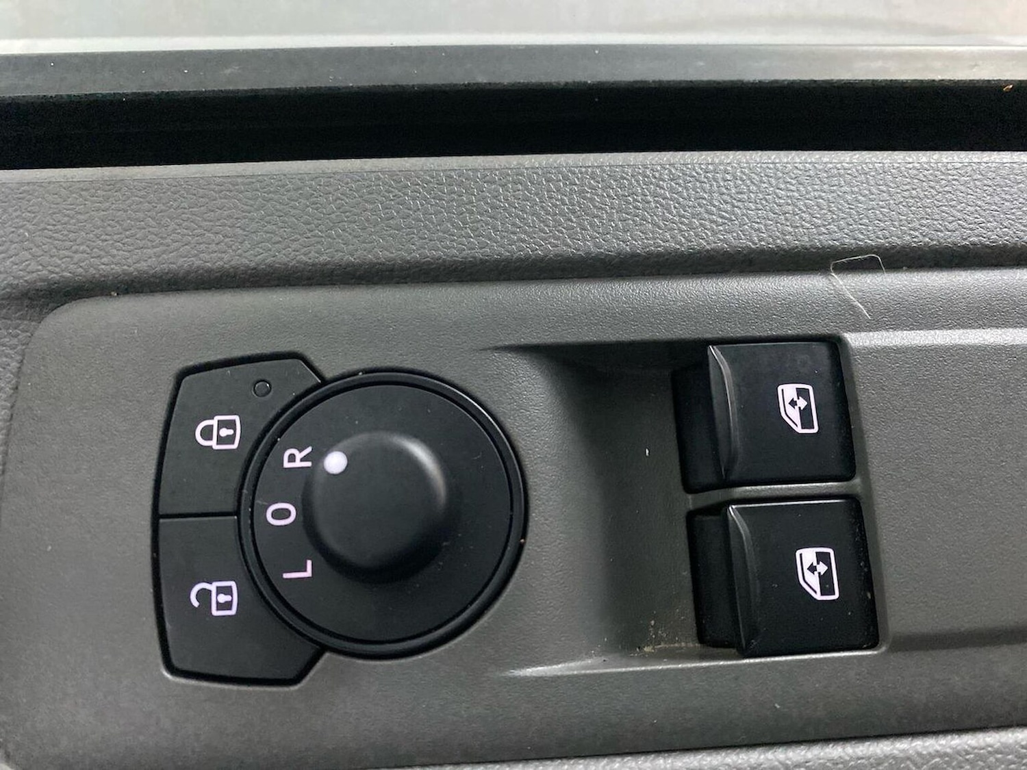 Used Volkswagen Transporter 2025 for sale - 77888648: Photo 37