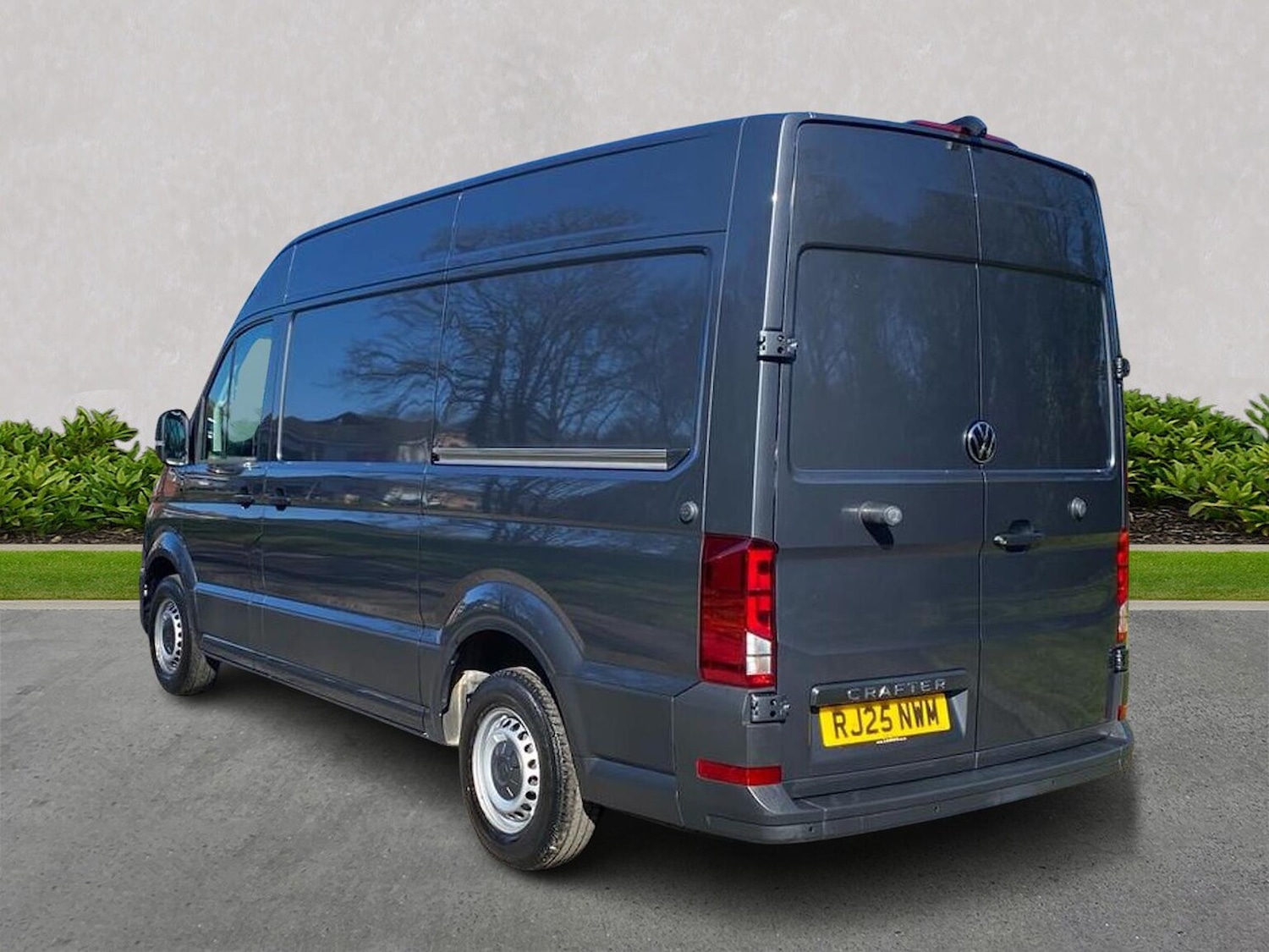 Used Volkswagen Crafter 2025 for sale - 78194546: Photo 2