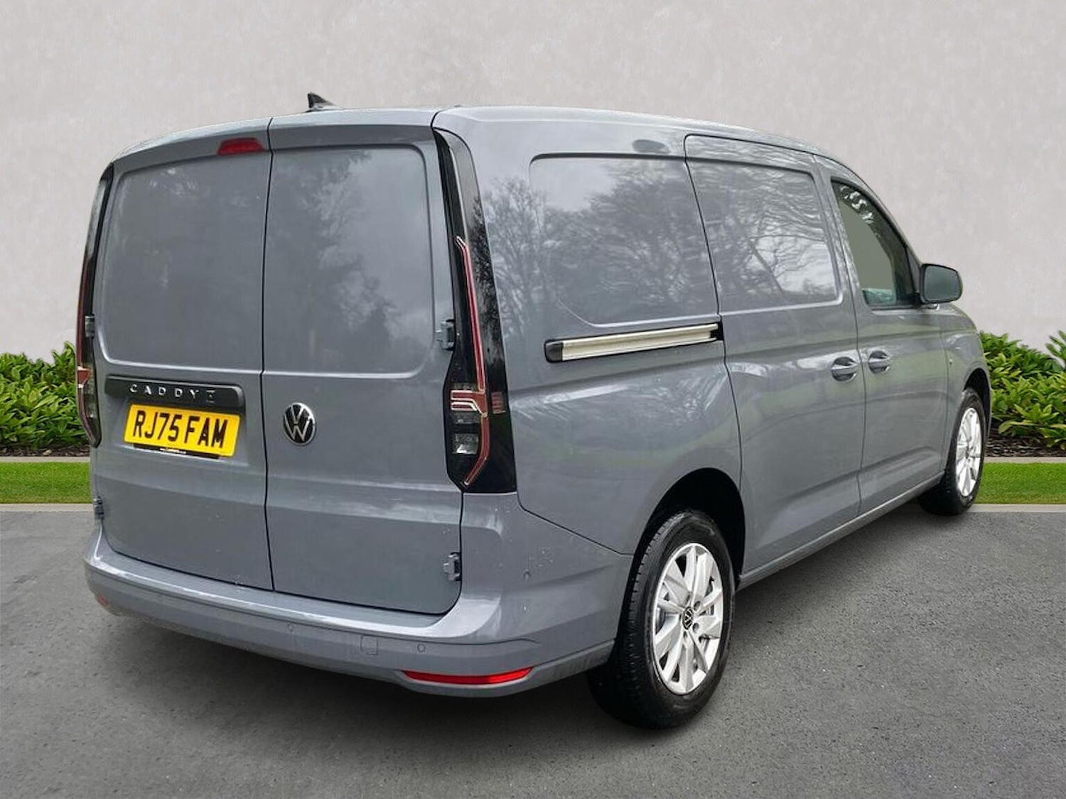 Used Volkswagen Caddy Maxi 2025 for sale - 77487355: Photo 18