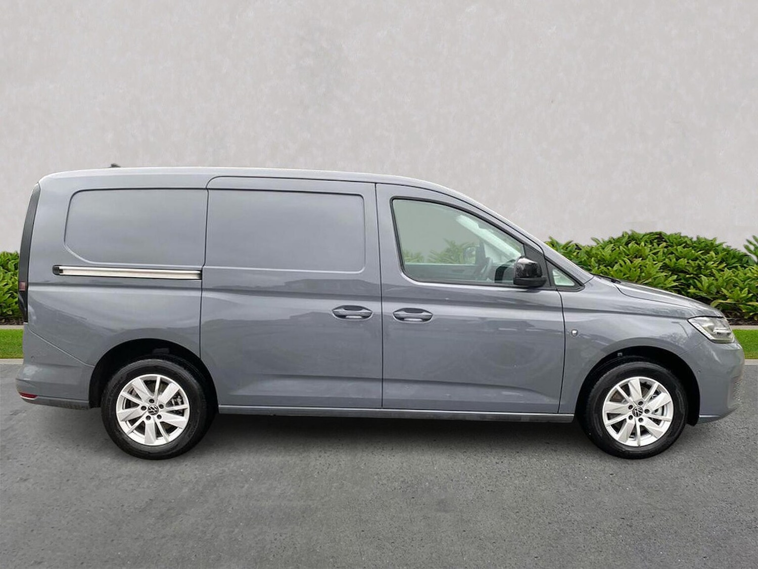 Used Volkswagen Caddy Maxi 2025 for sale - 77487355: Photo 3