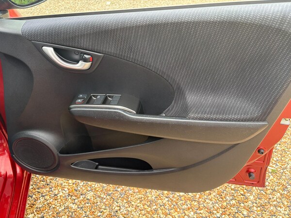 Used Honda Jazz 2014 for sale - 76214419: Photo 37