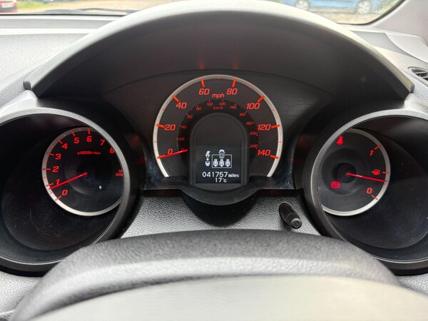 Used Honda Jazz 2014 for sale - 76214419: Photo 47