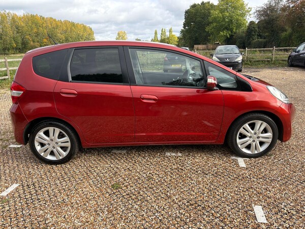 Used Honda Jazz 2014 for sale - 76214419: Photo 8