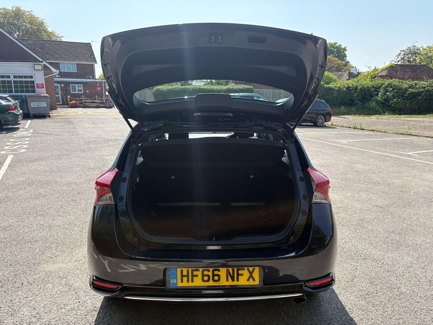 Vehicle 28