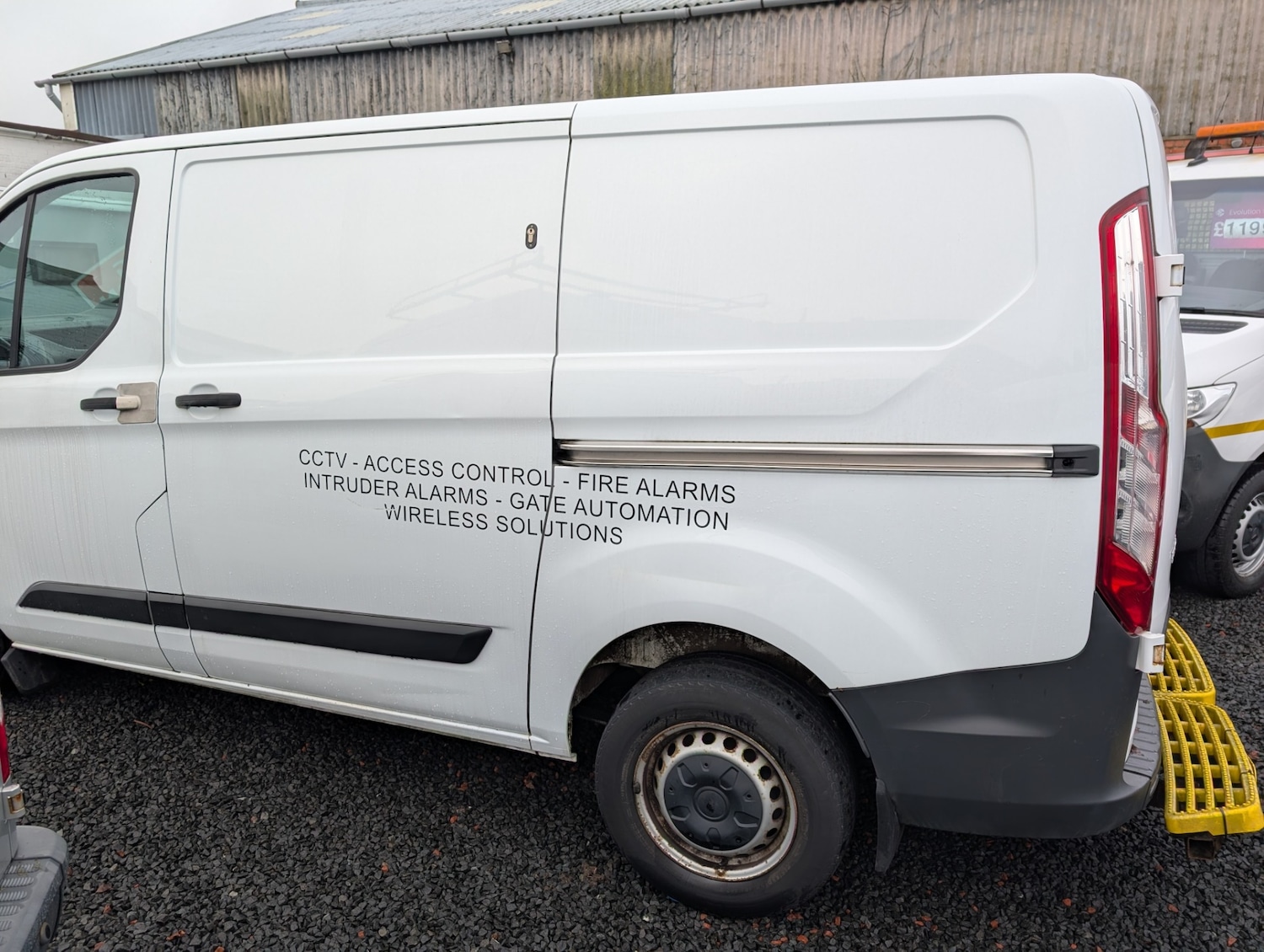 Used Ford Transit Custom 2017 for sale - 77446232: Photo 2