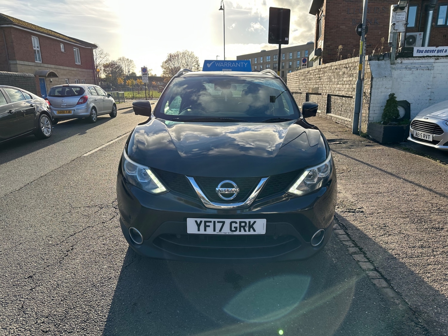 Used Nissan Qashqai 2017 for sale - 76848866: Photo 2