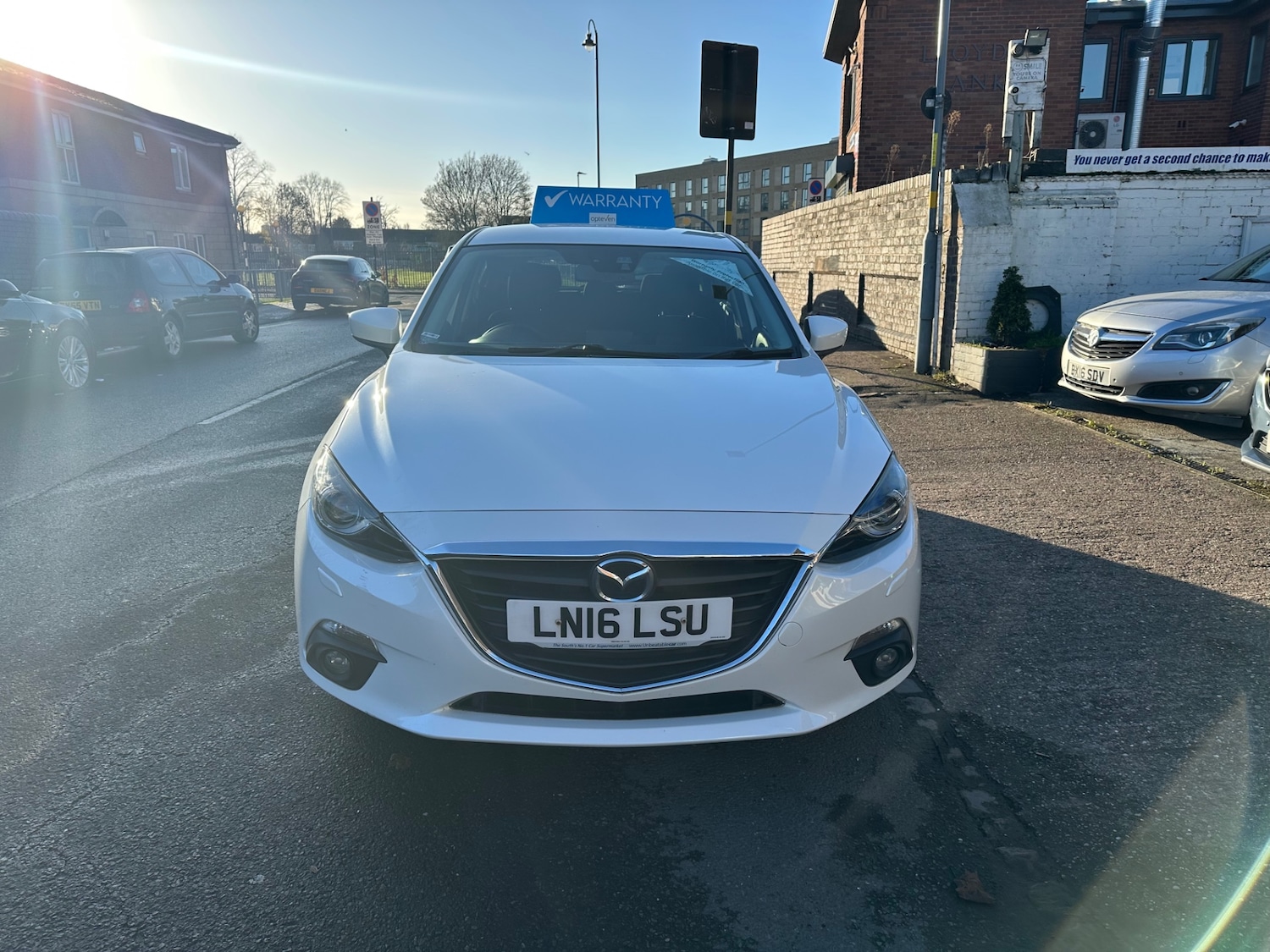 Used Mazda Mazda3 2016 for sale - 76829504: Photo 2