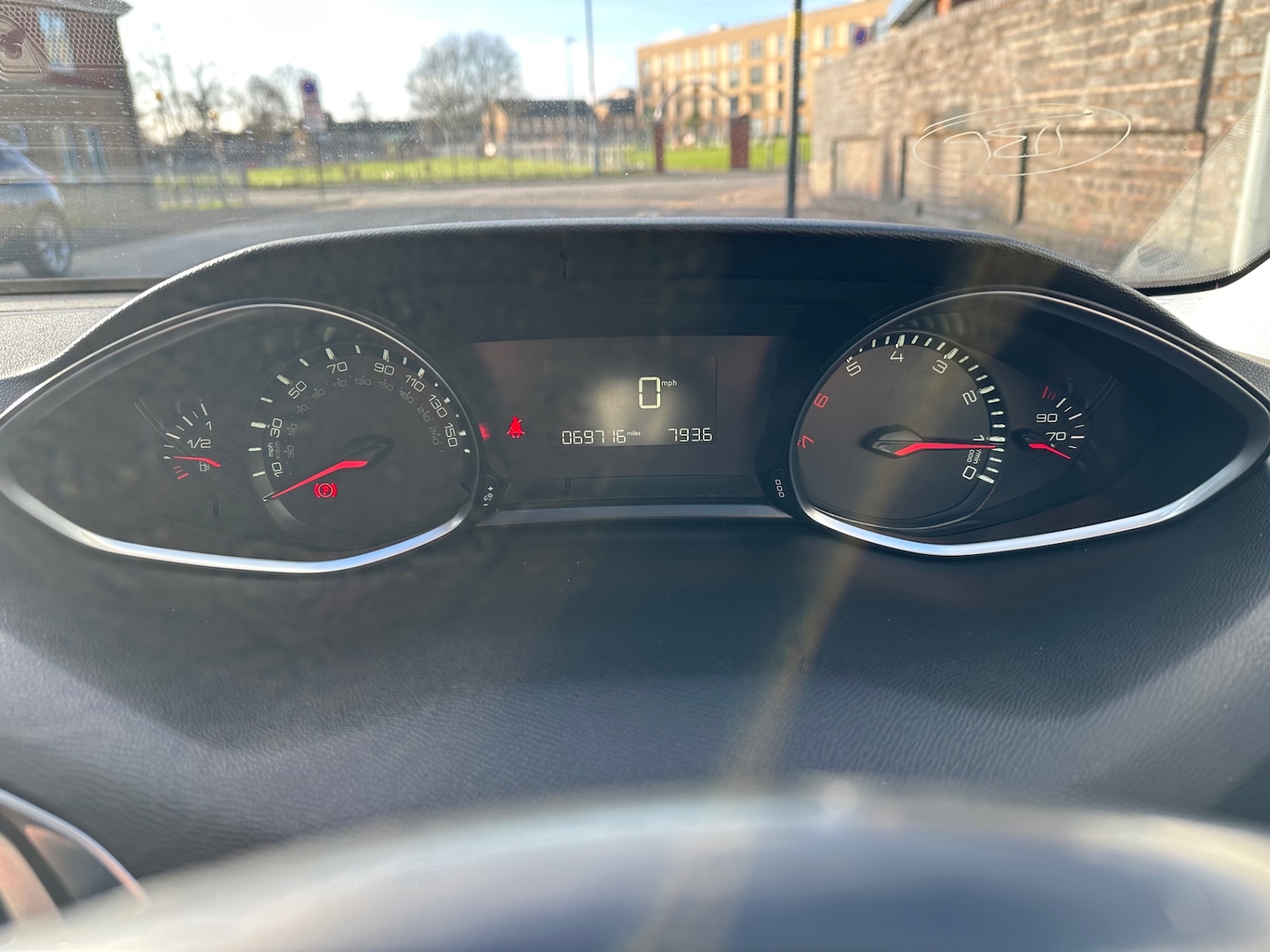 Used Peugeot 308 2015 for sale - 77039168: Photo 10