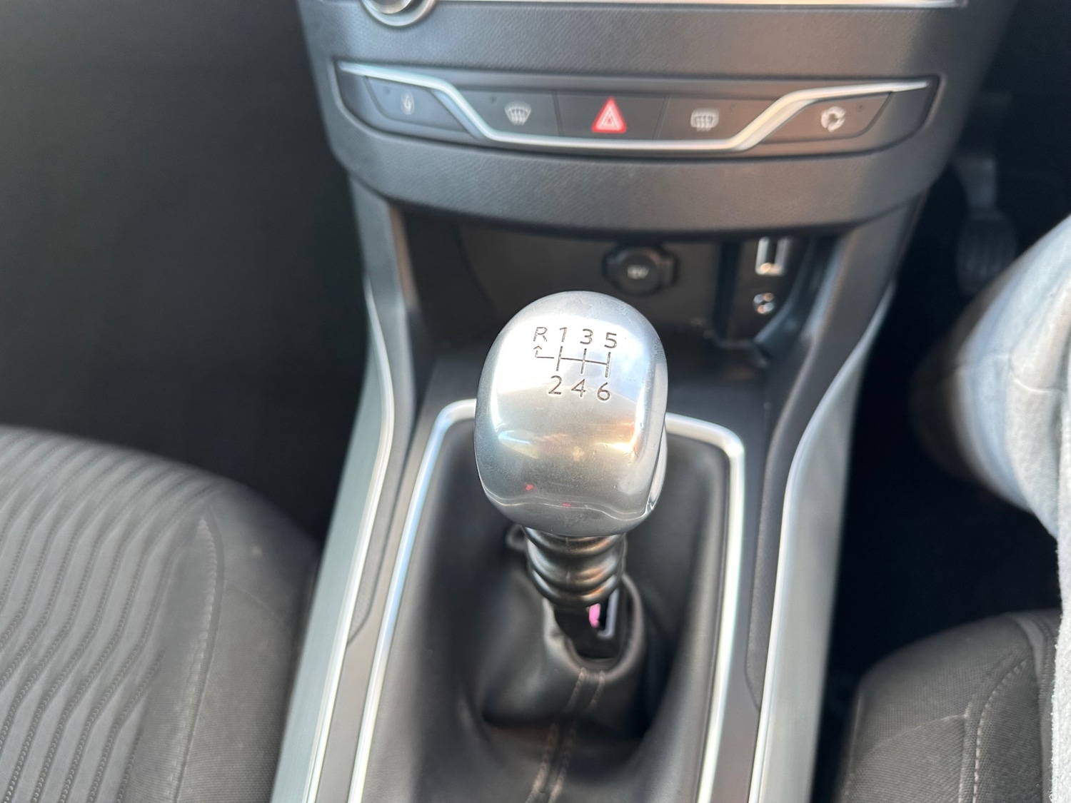 Used Peugeot 308 2015 for sale - 77039168: Photo 17